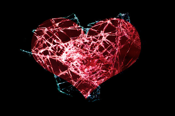 rsz_1broken_heart_by_chain_saw