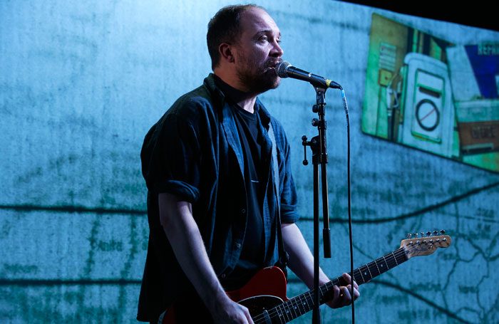 826A44F9-61E3-43C8-9B14-11EC14C3FBD1