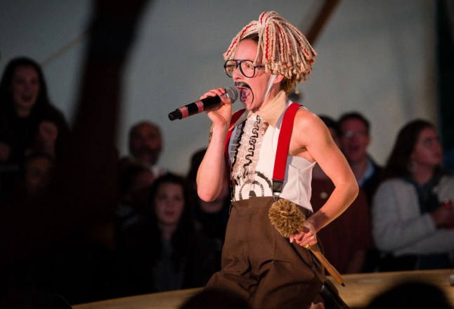 8BB7F8D8-B4C6-4F1C-B01B-5F27B7DF206A