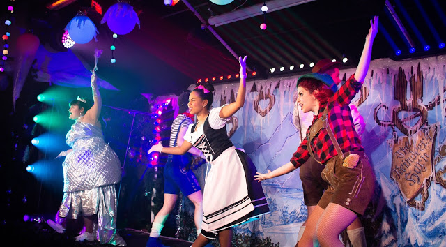 REVIEW: Frostbite, Who Pinched My Muff at the Garden Theatre | Pocket Size  Theatre